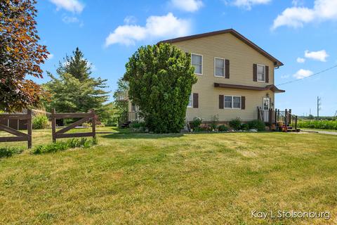 15784 40th Ave, Coopersville, MI 49404