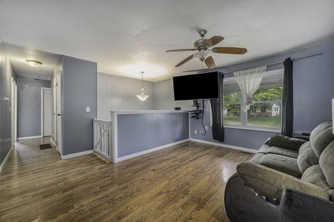 4027 Honeysuckle Dr, Jackson, MI 49201 photo 2