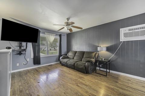 4027 Honeysuckle Dr, Jackson, MI 49201 photo 3