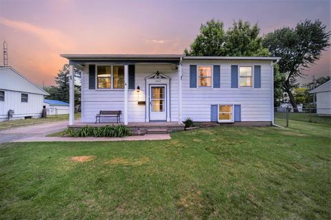 4027 Honeysuckle Dr, Jackson, MI 49201