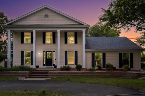 2210 Aberdeen Dr, Kalamazoo, MI 49008