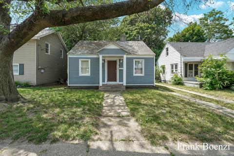 1743 Burlingame Ave SW, Wyoming, MI 49509