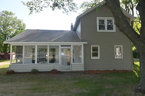 3967 Whitehall Rd, Muskegon, MI 49445