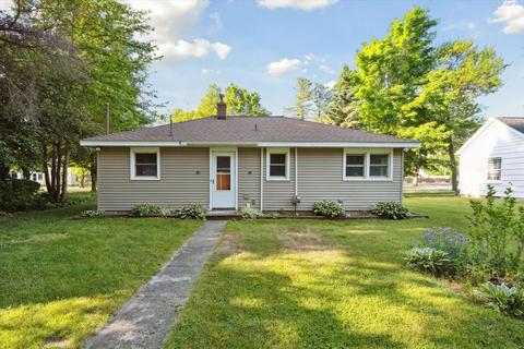 208 E Main, Hanover, MI 49241 photo 2