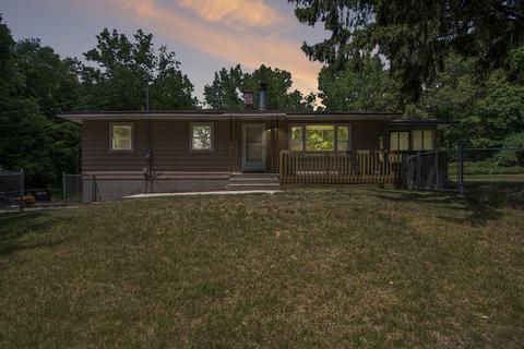 8613 Bennett St SE, Ada, MI 49301 photo 3