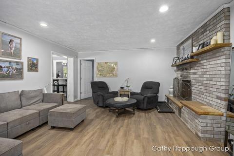 306 N Hawley St, Lyons, MI 48851 photo 6