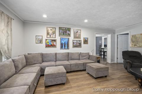 306 N Hawley St, Lyons, MI 48851 photo 3