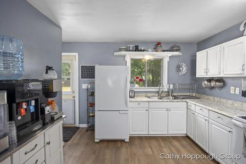 306 N Hawley St, Lyons, MI 48851 photo 10