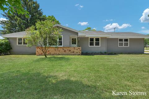 6173 Brewer Ave NE, Belmont, MI 49306