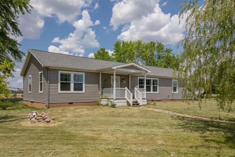 6375 W Drive S, Athens, MI 49011