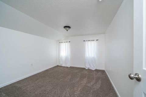 427 E Morrell St, Otsego, MI 49078 photo 14