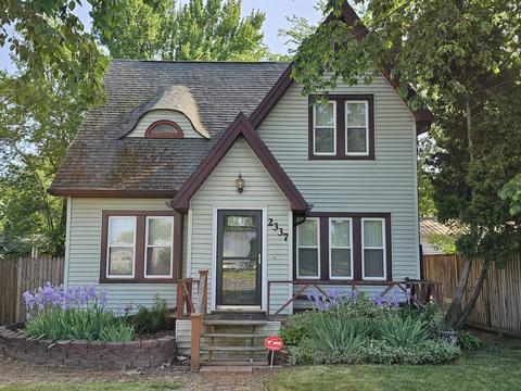 2337 N Grand River Ave, Lansing, MI 48906