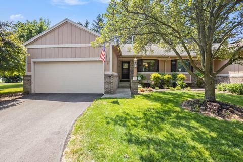 2044 Nathan Dr SE, Grand Rapids, MI 49508