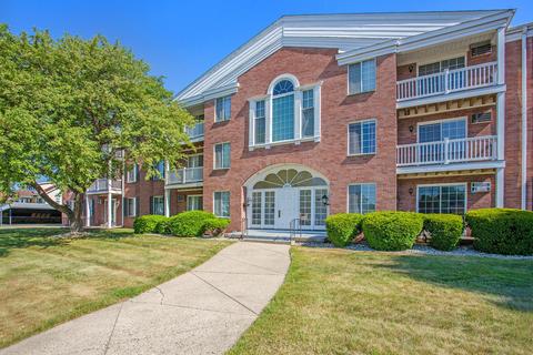 2203 Porter St SW #201, Wyoming, MI 49519