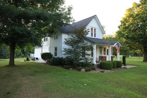 4418 64th St, Holland, MI 49423 photo 4