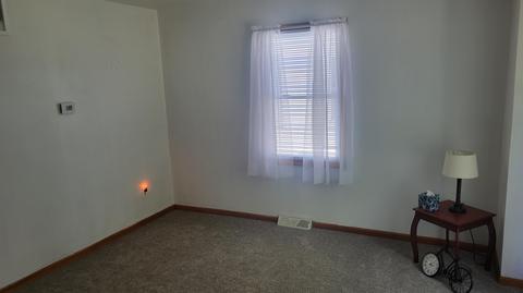 9026 Clippert St, Taylor, MI 48180 photo 7