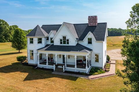 64819 Cr 657, Lawton, MI 49065