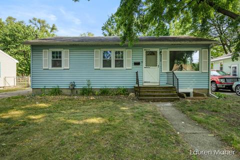 349 Farnham St SE, Grand Rapids, MI 49548
