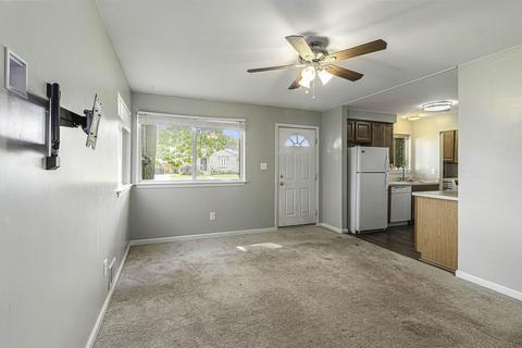 7849 Pine St, Taylor, MI 48180 photo 4