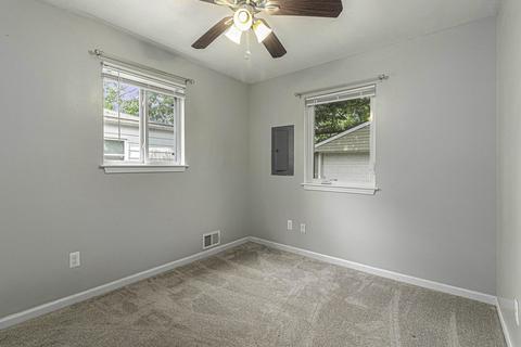7849 Pine St, Taylor, MI 48180 photo 10