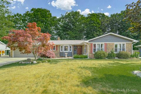 1517 Broadview Dr, Jenison, MI 49428
