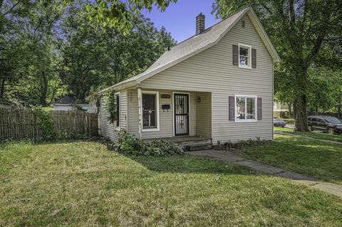 825 Douglas Ave, Kalamazoo, MI 49007