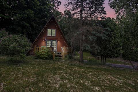 2836 E Bluewater Hwy, Ionia, MI 48846