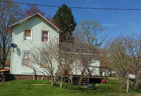 104 Bangor St, Bangor, MI 49013