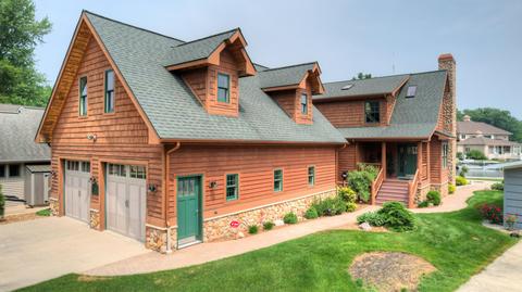 12702 Park Dr, Wayland, MI 49348