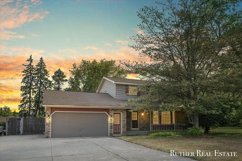 7816 Aster Ln, Jenison, MI 49428