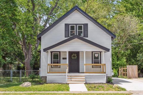 1949 Cleveland Ave SW, Wyoming, MI 49509
