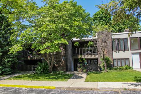 815 S Despelder St #4, Grand Haven, MI 49417