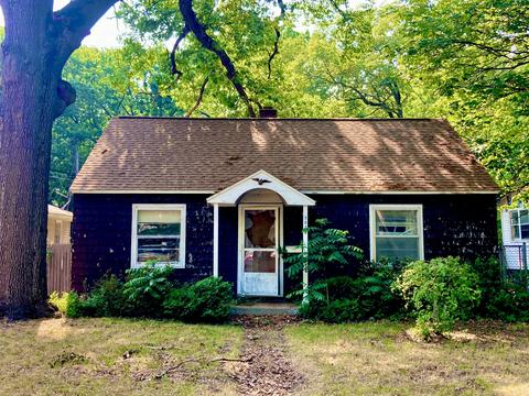 3025 Mona St, Muskegon Heights, MI 49444