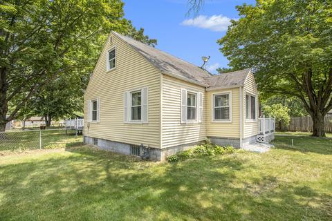 2221 E Main St, Niles, MI 49120 photo 4