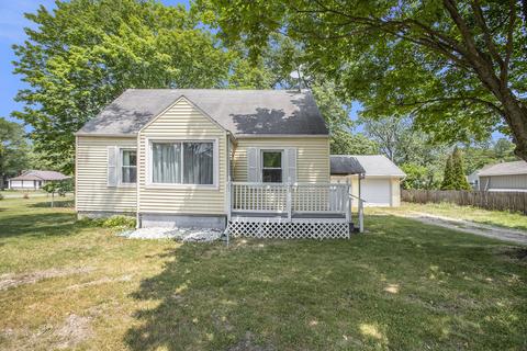 2221 E Main St, Niles, MI 49120