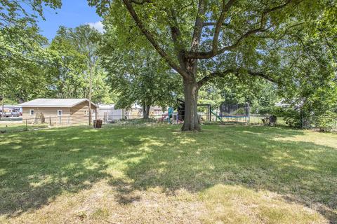 2221 E Main St, Niles, MI 49120 photo 8