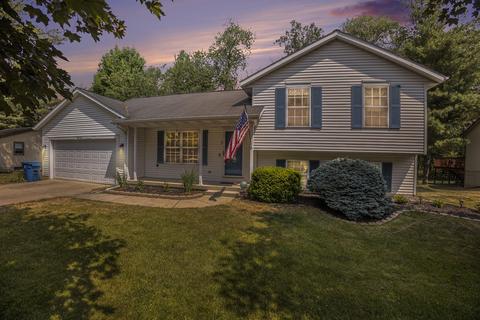 615 Coleman St SE, Grand Rapids, MI 49548