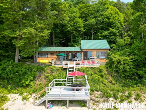 8789 Lehman Rd, Montague, MI 49437