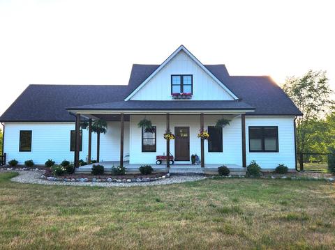 1440 S County Line Rd, Benton Harbor, MI 49022