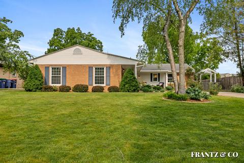 457 Bel Air Dr NE, Grand Rapids, MI 49503