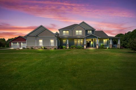 15804 Rustic Ln S, Vicksburg, MI 49097