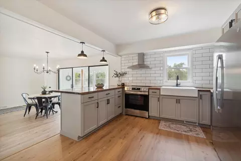 516 S Rosewood, Jackson, MI 49201