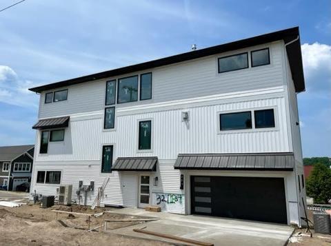 321 S 1st St, Grand Haven, MI 49417