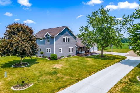 841 Phillip Rd, Montgomery, MI 49255