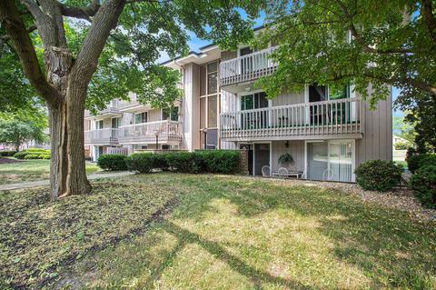 2581 Ridgecroft Dr SE #301, Grand Rapids, MI 49546