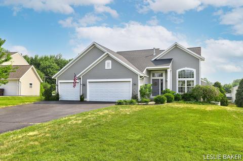 1944 Sunburst Ct, Zeeland, MI 49464