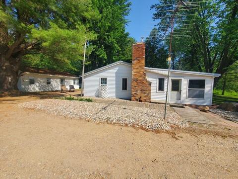 2385 S 30th Ave, Sears, MI 49679 photo 4