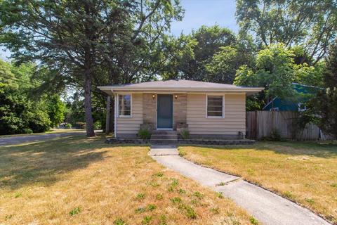 2958 Gerald Ave NE, Grand Rapids, MI 49505