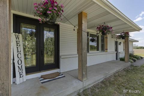 4141 32nd St, Dorr, MI 49323 photo 2