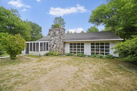 5205 Page Ave, Jackson, MI 49201
